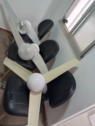3unidades ventilador de teto (2 Spirit controle remoto + 1 Arno interruptor.)