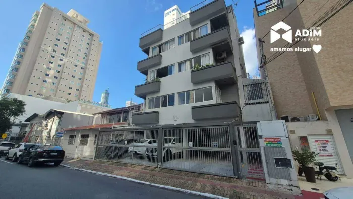 Apartamento para Aluguel no Centro de Balneário Camboriú | 2 Quartos (1 Suíte) + 1 Vaga
