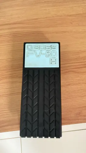 Pedal de Volume Boss Fv-50H