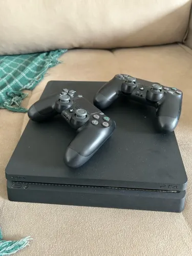 PlayStation 4 Slim 1 tb