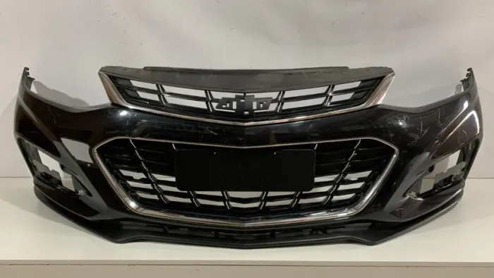 Parachoque dianteiro Grade Cruze Hatch 2017 2018 2019 Original