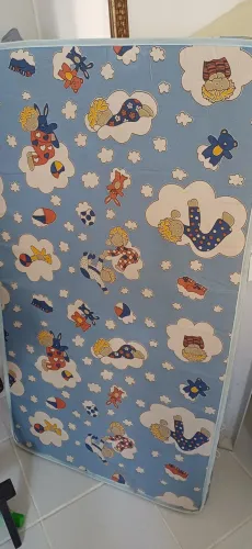 Vendo esse colchão infantil 