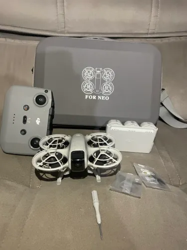 DJI NEO combo completo 