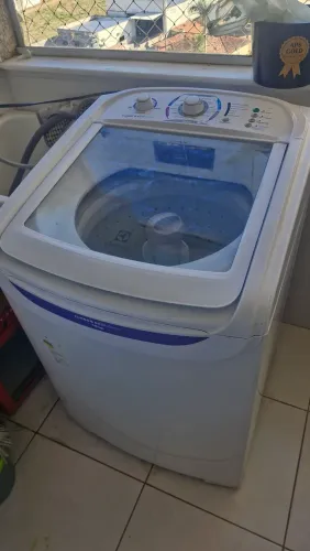 Máquina de lavar Electrolux 15 kilos semi-nova