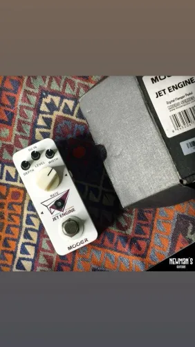 Mooer jet engine flanger 