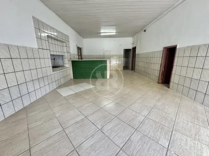 Sala Comercial Térrea com 150m², 5 Ambientes na Rua São Paulo, no bairro Victor Konder, na