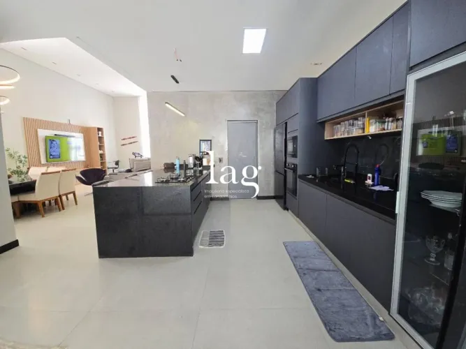 Casa com 3 quartos à venda, 209 m² - Condomínio Bouganville - Sorocaba/SP