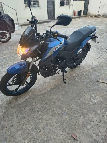 Vendo moto nova Shineray 150!!