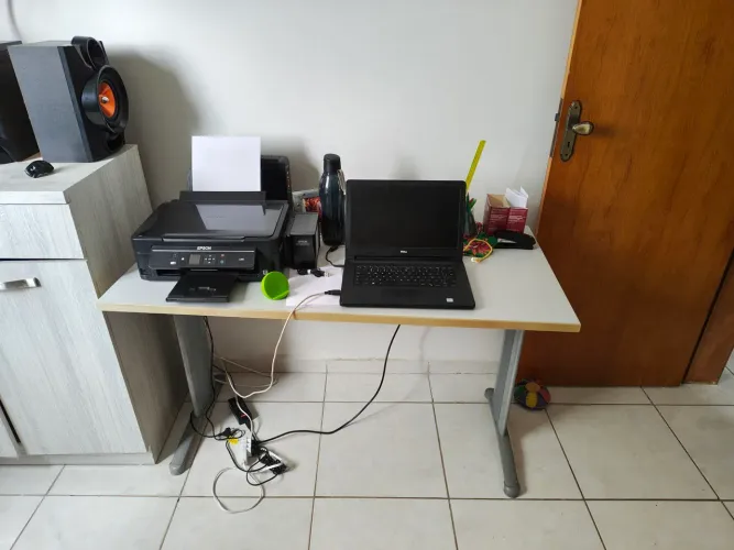 Mesa de escritório Marelli 
