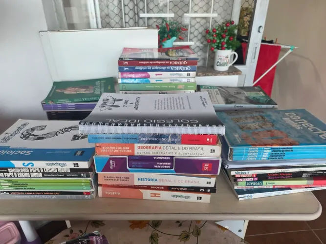 DOAÇÃO LIVROS DIDÁTICOS ENSINO MÉDIO 2013 a 2017