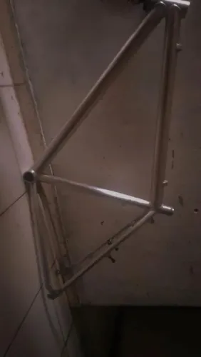 Quadro de alumínio