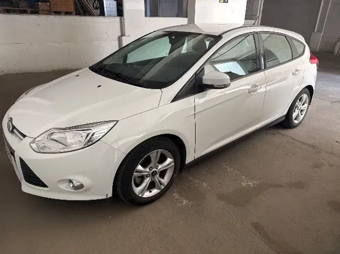 Ford Focus 1.6 S/1.6 SE Flex 16V 5P AUT 2015