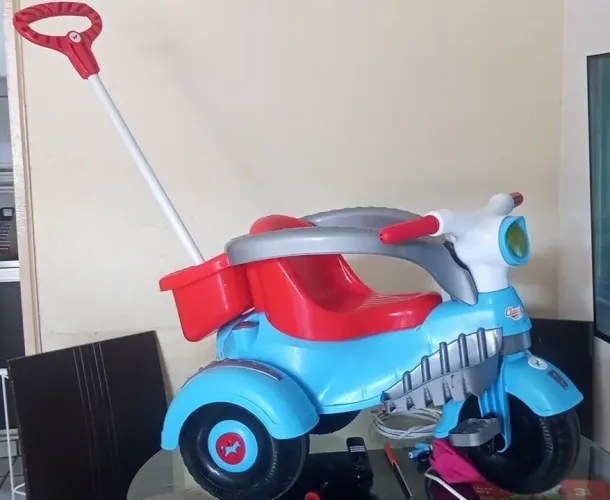 Triciclo velocita classic da calesita. 