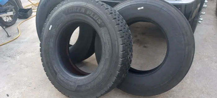 Pneus 295/80R22.5