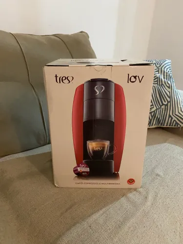 Máquina de café três corações.