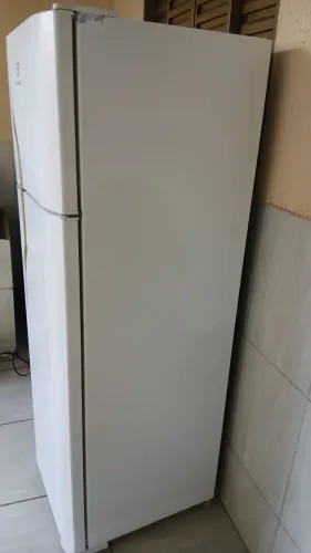 Vendo geladeira eletrolux