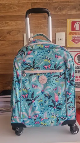 Mochila de Rodinha Kipling AZUL .. SEMI NOVA.