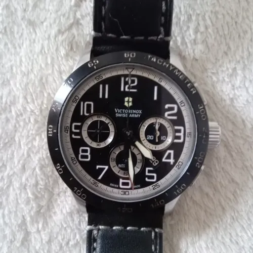 Relógio Victorinox airboss mach 6 automático.
