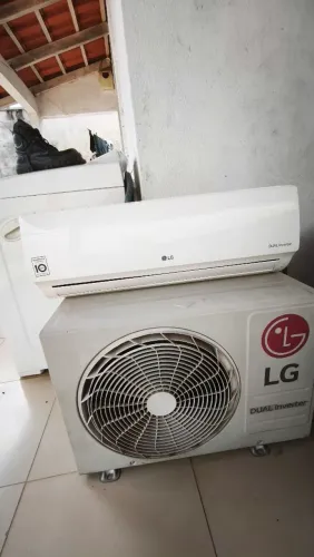 Ar condicionado LG 9000 BTUs Dual inverter