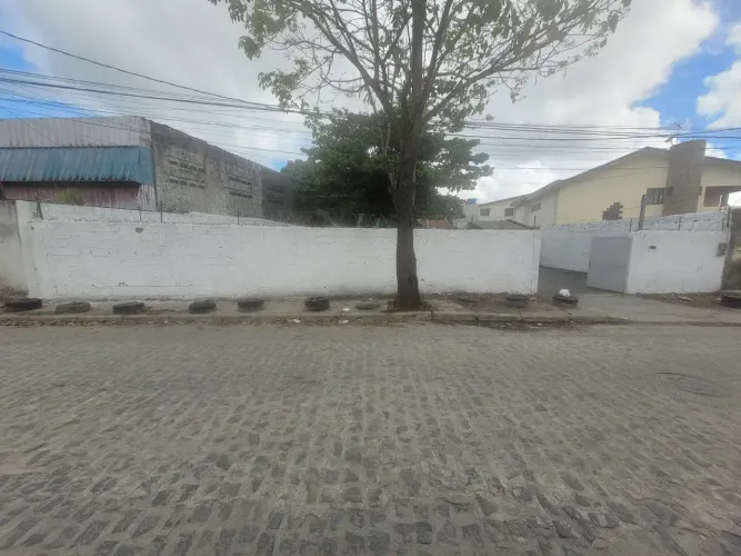 TERRENO COMERCIAL CORDEIRO