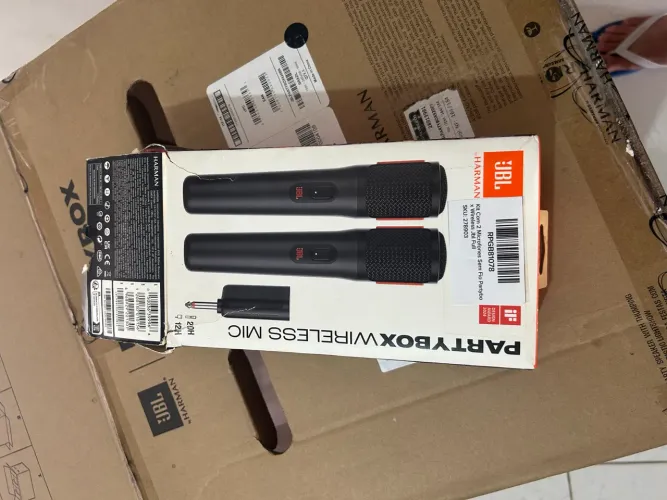 Kit JBL PartyBox 520 + 2 Microfones Sem Fio Originais JBL