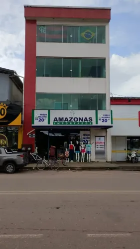 ALUGA-SE 