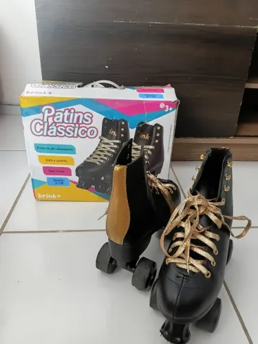 Vendo patins em perfeito estado.novo