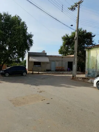 Casa e Comércio em região estorica próximo ao rio São Francisco 