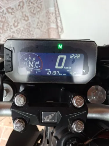 CB300F TWISTER SUPER NOVA