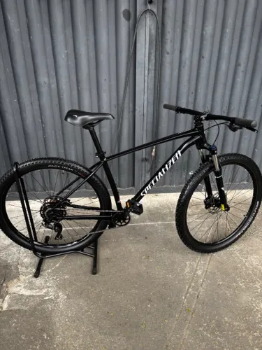 specialized rockhopper tamanho G