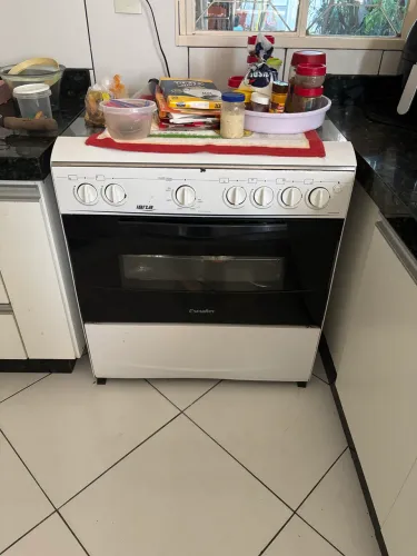 Vendo fogão Ibiza seis bocas
