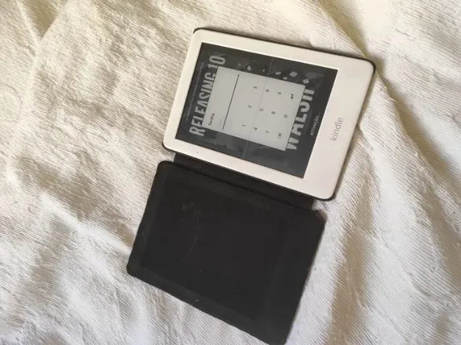 Kindle Gen 10. Pra sair logo