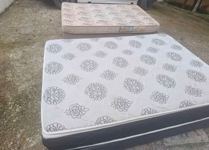 Cama casal box 200,00