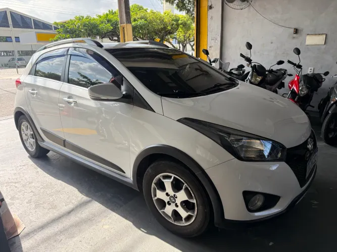 Hyundai HB20X Premium 1.6 Flex 16V Aut. 2015