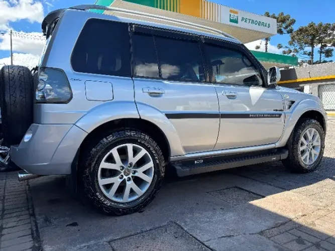 Mitsubishi Pajero TR4 2.0/ 2.0 Flex 16V 4X4 Mec. 2010