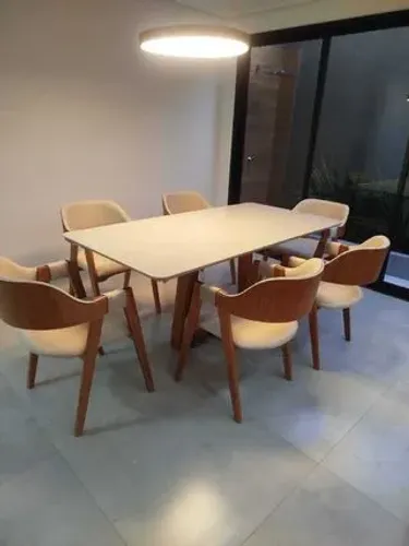 Mesa de jantar de 6 cadeiras
