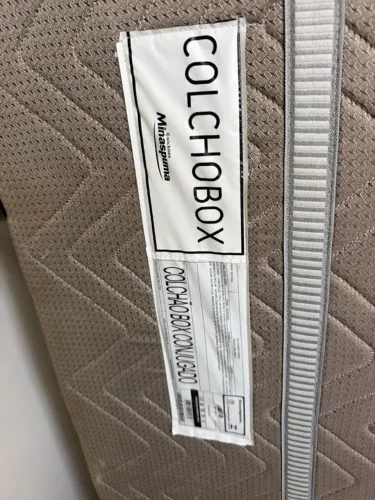 Cama box