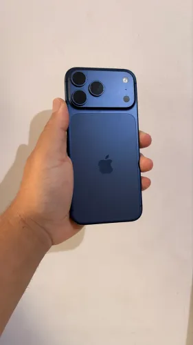 17 pro Max 256gb azul