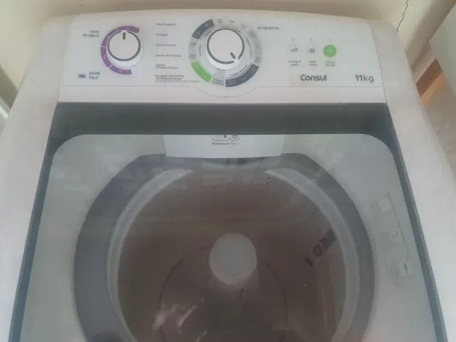 Vendo máquina de lavar Cônsul em bom estado de conservação.  ( Entrego )