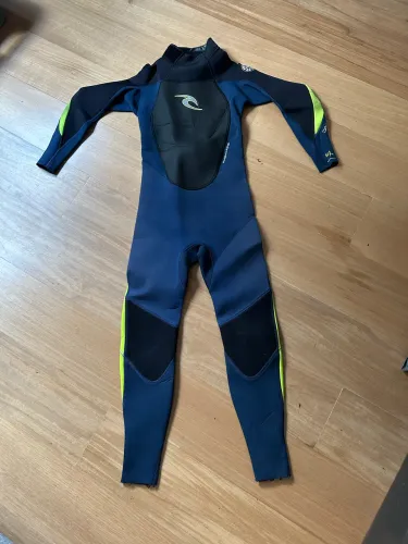 Roupa de borracha para criança Rip Curl ótimo estado