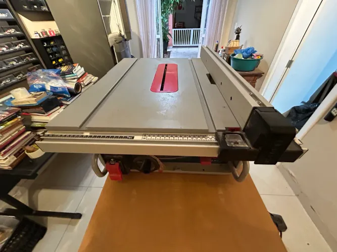 Serra circular bancada Bosch GTS 10 J profissional