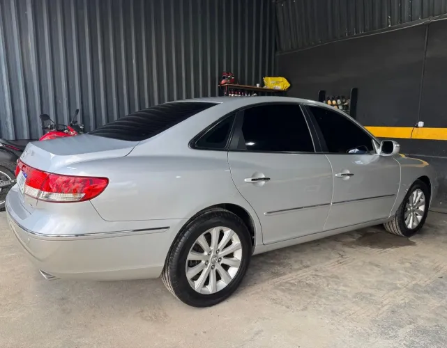 Hyundai Azera GLS 3.3 V6 24V 4P Aut. 2010