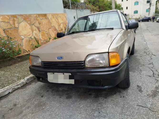 Ford Verona LX 1.6 (modelo Antigo) 1991