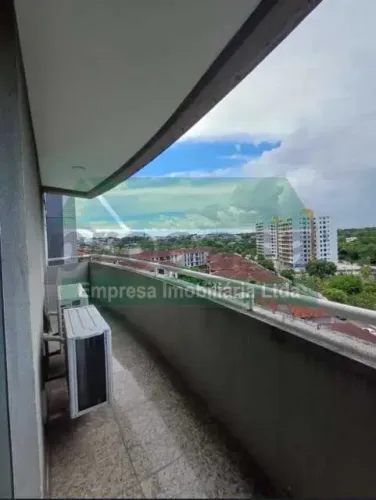 Apartamento : / Residencial / Parque Dez de Novembro