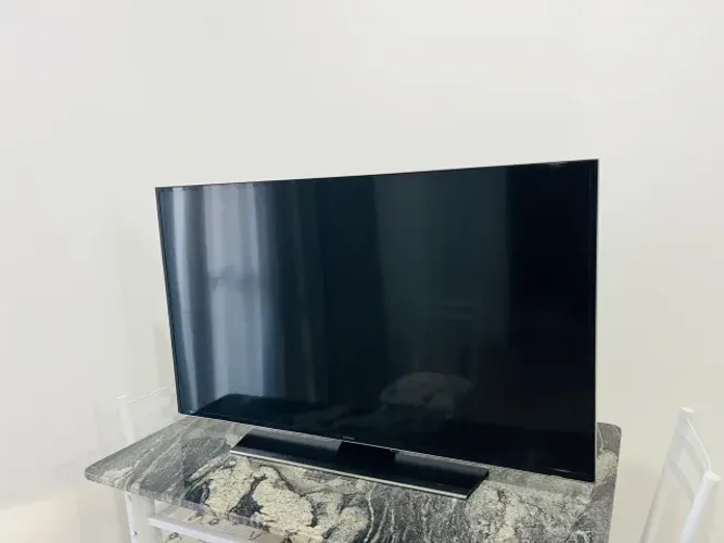SMART TV 50" SAMSUNG UHD 4K; TELA: 50 POLEGADAS COM RESOLUÇÃO 4K ULTRA HD (ALTA DEFINIÇÃO)