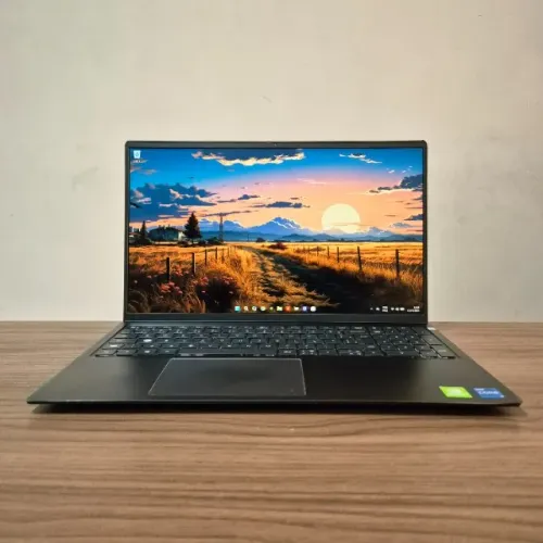 Notebook Dell (Core i7 + Placa Nvidia + 16 GB RAM + 512 GB SSD) c/ Garantia !!!