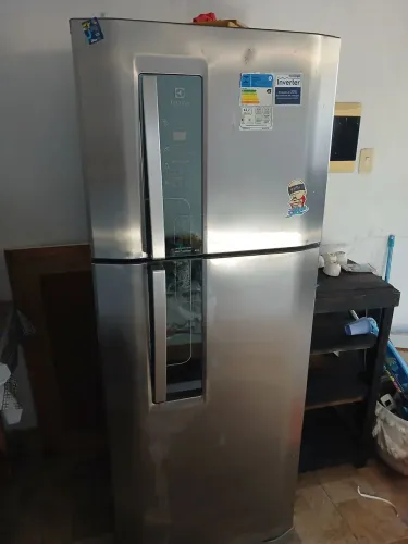 Geladeira Electrolux Inverter com defeito
