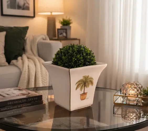 Vaso decorativo com arranjo verde - elegante e moderno