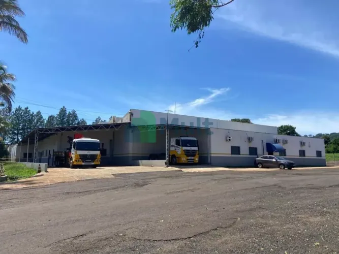 Galpão à venda, 4400 m² por R$ 10.500.000,00 - Centro - São Simão/SP