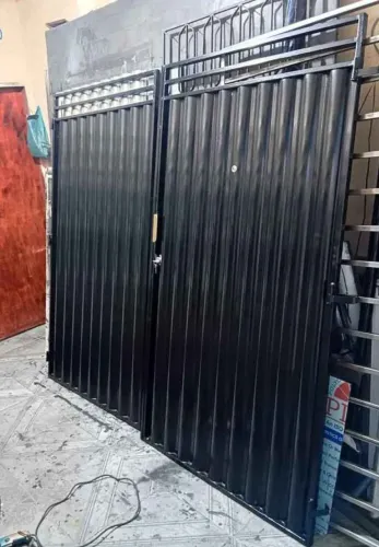 Portão de garagem de ferro